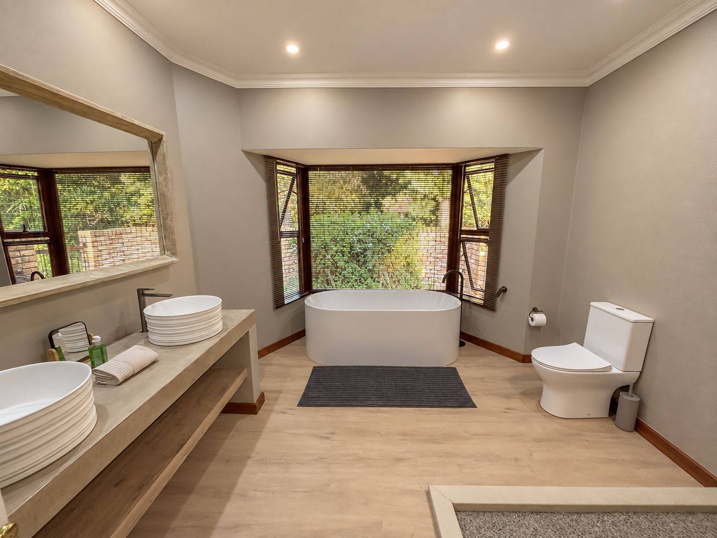 Main bathroom